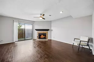 724 W Collins St, Denton, TX 76201 - Photo 4