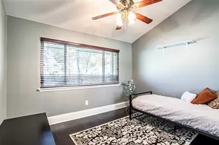 542 Harvest Hill St, Lewisville, TX 75067 - Photo 20