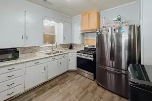 401 S 30th St, Corsicana, TX 75110 - Photo 12