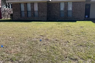 806 Redbud Dr, DeSoto, TX 75115 - Photo 1