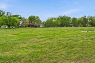 955 N Ollie St, Stephenville, TX 76401 - Photo 1