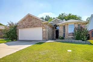 2420 Priscella Dr, Fort Worth, TX 76131 - Photo 2