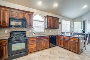 2420 Priscella Dr, Fort Worth, TX 76131 - Photo 12