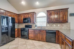 2420 Priscella Dr, Fort Worth, TX 76131 - Photo 10