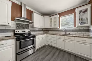 401 Powers St, Lacy Lakeview, TX 76705 - Photo 8