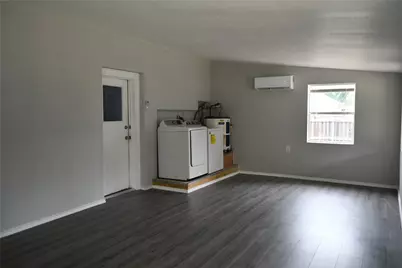 401 Powers Street, Lacy Lakeview, TX 76705 - Photo 12
