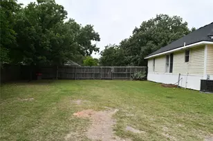401 Powers St, Lacy Lakeview, TX 76705 - Photo 20