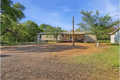 1000 Forest Oaks Street, Azle, TX 76020 - Photo 20