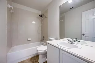 4502 Falcon Dr, Sherman, TX 75092 - Photo 10