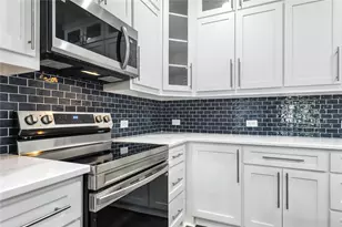 810 Euclid St, Cleburne, TX 76033 - Photo 4