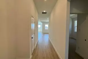 712 Tyronza Dr, Justin, TX 76247 - Photo 6