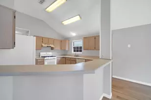 5301 Rio Bravo Dr, Arlington, TX 76017 - Photo 14