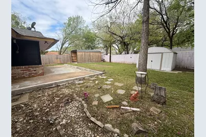 1817 W Belden Street, Sherman, TX 75092 - Photo 22