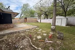 1817 W Belden St, Sherman, TX 75092 - Photo 22