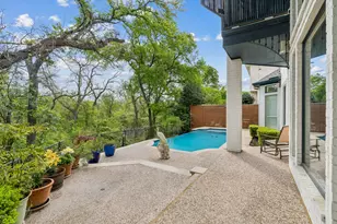 18736 Wainsborough Ln, Dallas, TX 75287 - Photo 32