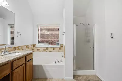 5605 Southern Hills Drive, North Richland Hills, TX 76180 - Photo 16