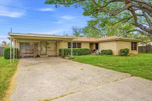 4212 Ken Michael Ct, North Richland Hills, TX 76180 - Photo 2