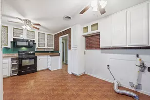 4212 Ken Michael Ct, North Richland Hills, TX 76180 - Photo 12