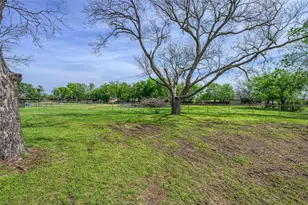 501 N Van Zandt St, Tioga, TX 76271 - Photo 26