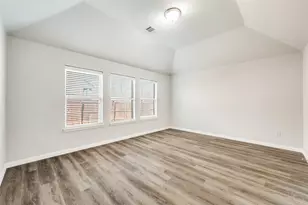 1033 Water Garden Cir, Little Elm, TX 75068 - Photo 18