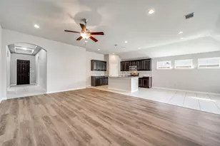 1033 Water Garden Cir, Little Elm, TX 75068 - Photo 2