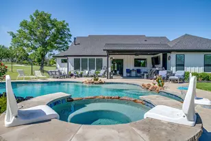 2029 Shady Crk Xing, Azle, TX 76020 - Photo 2