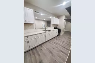 1017 E Humbolt Street, Fort Worth, TX 76104 - Photo 2