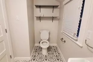 1017 E Humbolt St, Fort Worth, TX 76104 - Photo 8