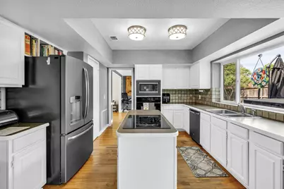 720 Bridget Way, Hurst, TX 76054 - Photo 8