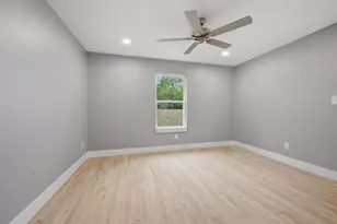 1004 S 1st St, Sherman, TX 75090 - Photo 20