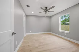1004 S 1st St, Sherman, TX 75090 - Photo 18