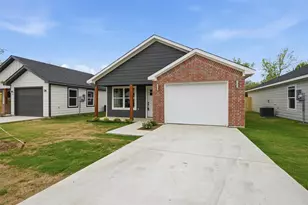 1004 S 1st St, Sherman, TX 75090 - Photo 6