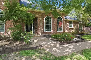 418 Riverview Dr, Woodway, TX 76712 - Photo 4