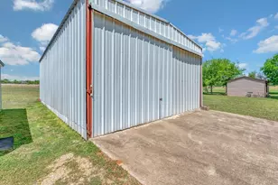 2857 Country Spring Rd, Lorena, TX 76655 - Photo 26