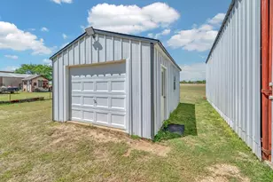 2857 Country Spring Rd, Lorena, TX 76655 - Photo 28