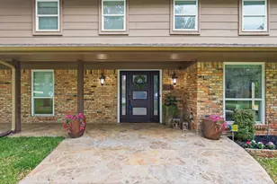 2701 Prairie Creek Ct, Plano, TX 75075 - Photo 2