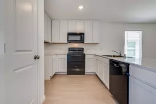 300 Sycamore Pl, Wilmer, TX 75141 - Photo 16