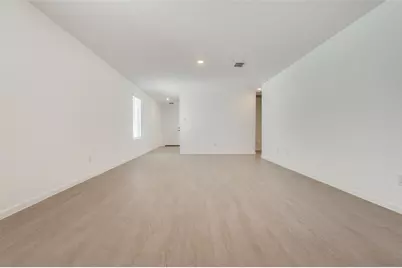 300 Sycamore Place, Wilmer, TX 75141 - Photo 10