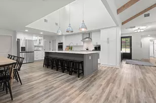 1704 Silverside Dr, Grapevine, TX 76051 - Photo 6