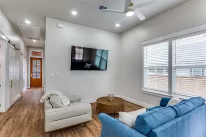 1309 E Peach Street, Fort Worth, TX 76102 - Photo 14