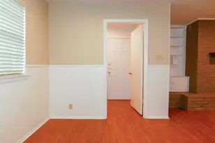 1128 Thomas St, Denton, TX 76201 - Photo 8