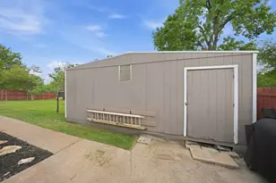 6521 Riviera Dr, North Richland Hills, TX 76180 - Photo 40