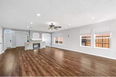 905 Elizabeth Drive, Lewisville, TX 75067 - Photo 8