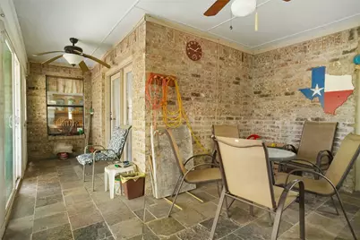 642 Half Moon Way, Runaway Bay, TX 76426 - Photo 16