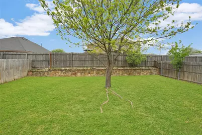 705 Loftin Street, Crowley, TX 76036 - Photo 28