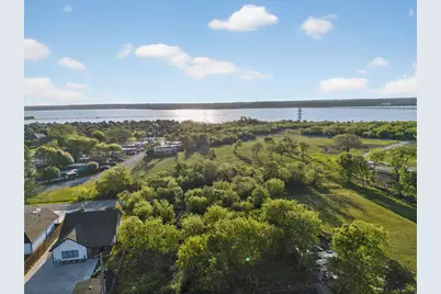 1917 Avenue E, Grand Prairie, TX 75051 - Photo 6