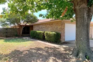 541 Canary Ln, Red Oak, TX 75154 - Photo 1