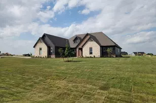 2305 Gypsum St, Krum, TX 76249 - Photo 4