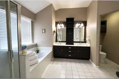 208 Creek Point Lane, Arlington, TX 76002 - Photo 10