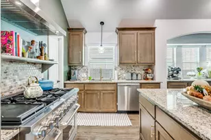 8228 Manx Pt, Godley, TX 76044 - Photo 10